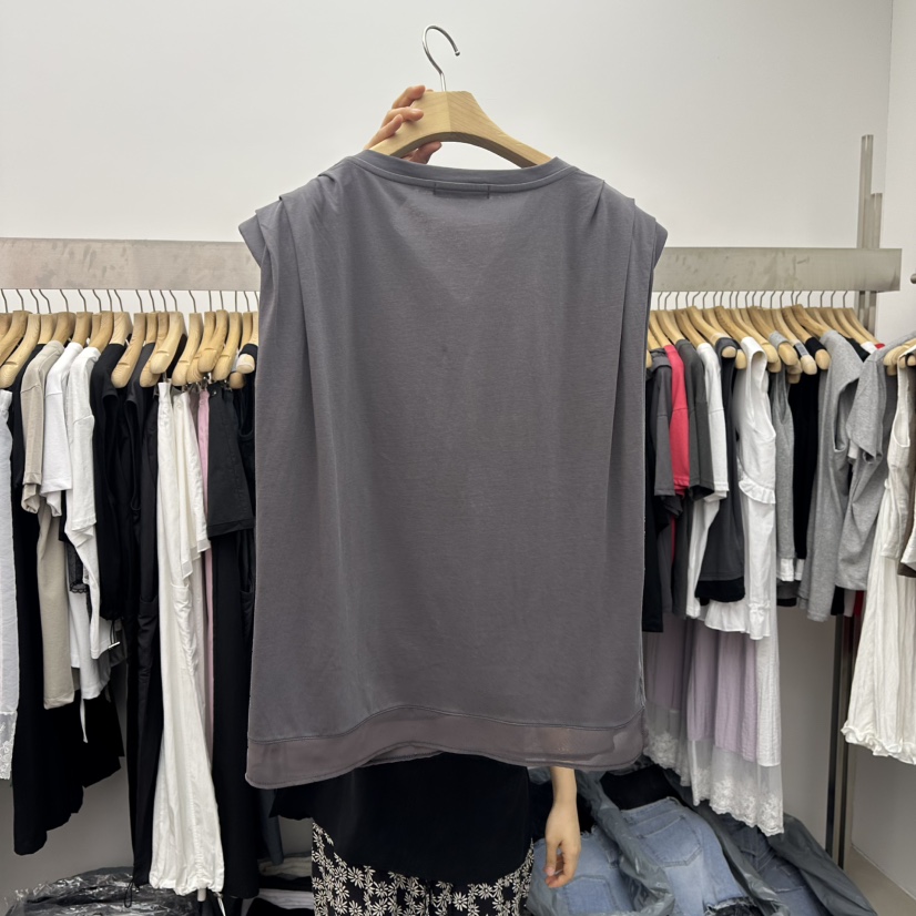 服装批发的核心策略与市场趋势分析