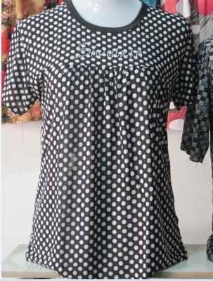 成都荷花池服装批发市场 经济实惠的首选之地